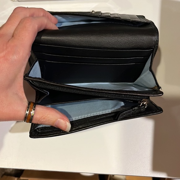 Coach Clutch Style Black Soft Leather Wallet w/Blue Fabric Inside ALMOST NEW - Picture 4 of 16